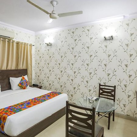 Fabexpress Jpm Harshdeep Hotel New Delhi Exterior foto