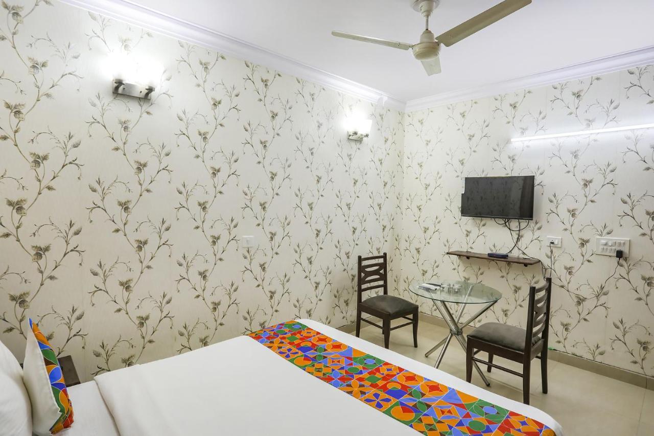 Fabexpress Jpm Harshdeep Hotel New Delhi Exterior foto